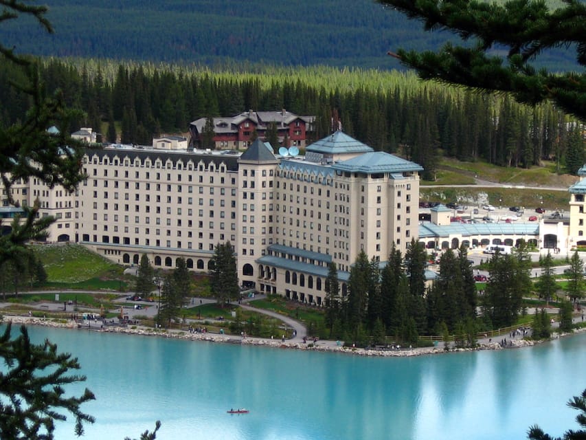 Minivan Airport Shuttle: Lake Louise <---> Calgary – Calgary, Canada