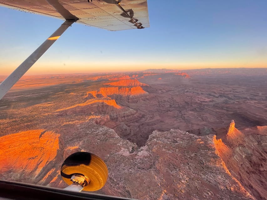 Moab: Canyonlands National Park Morning or Sunset Plane Tour – Colorado River, Utah