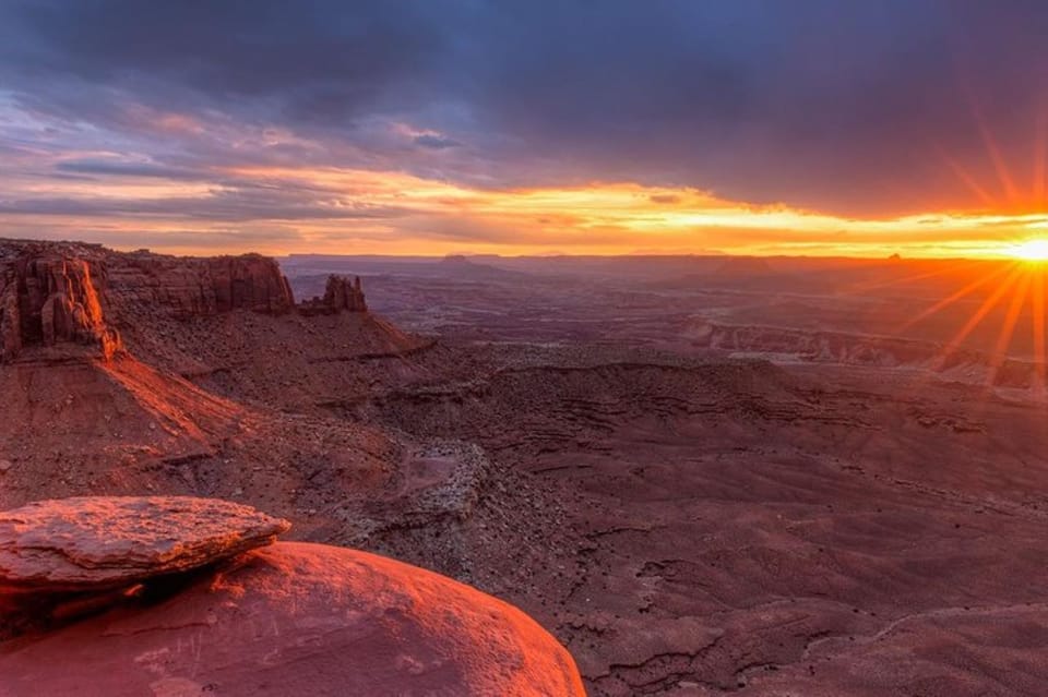 Moab: Dead Horse Point and Canyonlands Sunrise Photography – Moab, Utah