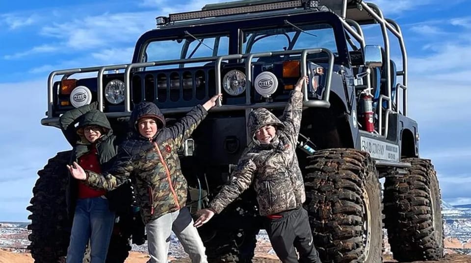 Moab: Hell’s Revenge “Beast” 4×4 Adventure Tour – Colorado River, Utah