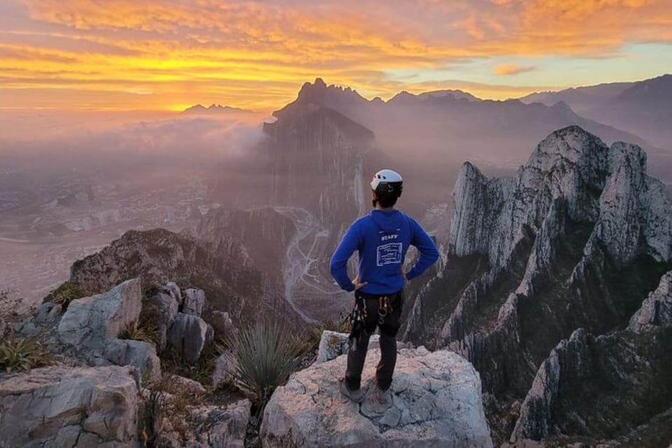 Monterrey: Nido de los Aguiluchos Expedition – Nido de los Aguilucho, Mexico