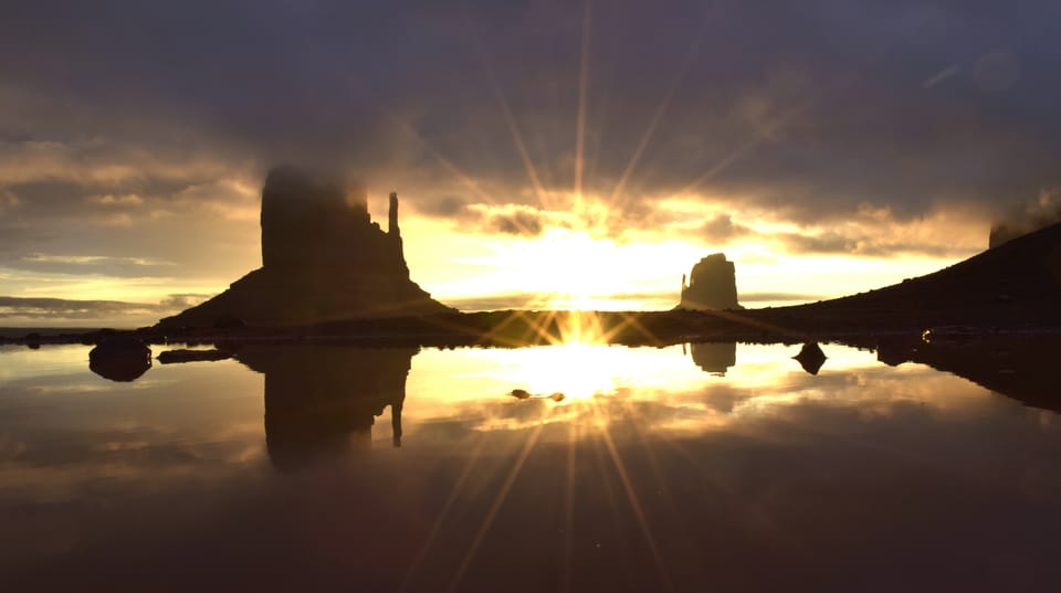 Monument Valley: 3-Hour Sunrise Tour – John Ford Point, Utah