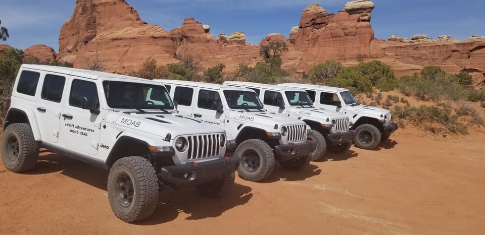 Morning Arches National Park 4×4 Tour – Arches National Park, Utah