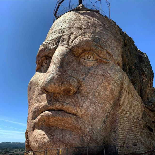 Mt Rushmore, Crazy Horse, Custer State Park Monument Tour – Custer, South Dakota