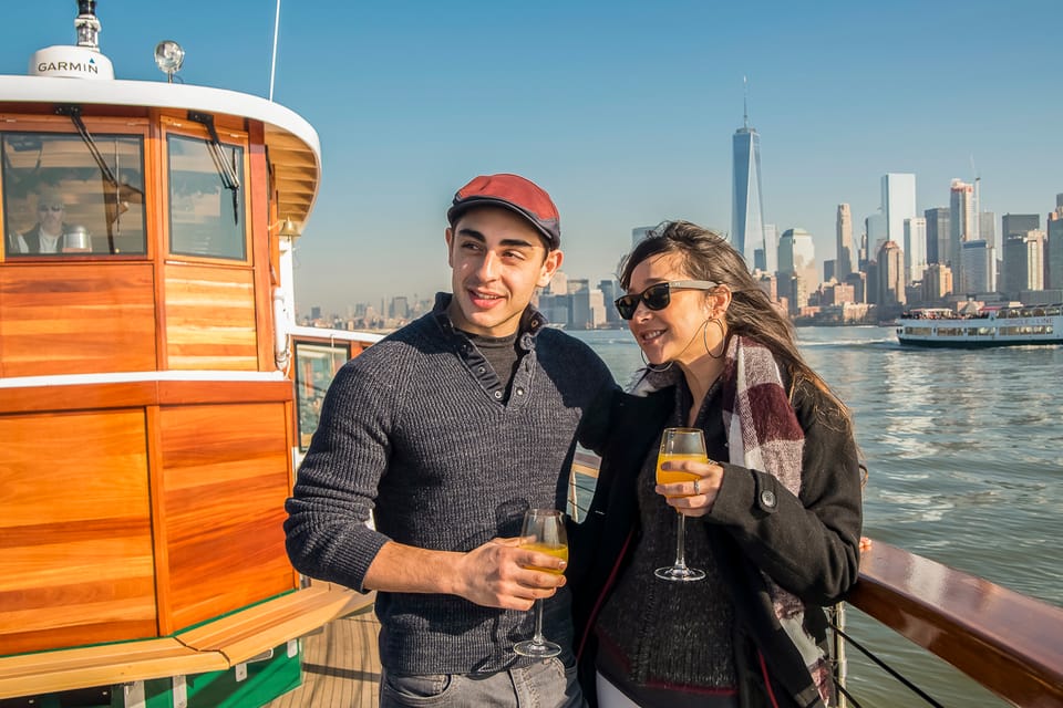 NYC: Manhattan Skyline Brunch Cruise with a Drink – New York City, New York