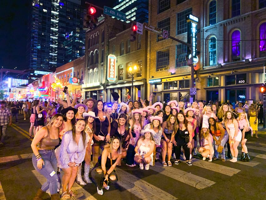 Nashville: Exclusive Entry and Special Offers VIP Bar Crawl – Nashville, Tennessee