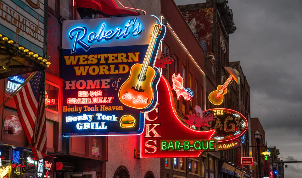 Nashville: Music History and Moonshine Pub Crawl – Nashville, Tennessee