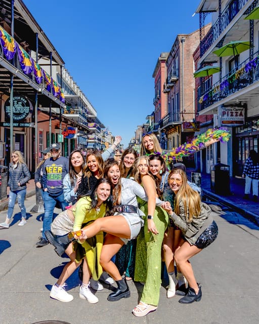 New Orleans: Guided Bourbon Street Bar Crawl with Shots – New Orleans, Louisiana