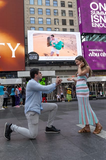 New York City or Brooklyn: Photoshoot in Iconic Locations – New York City, New York