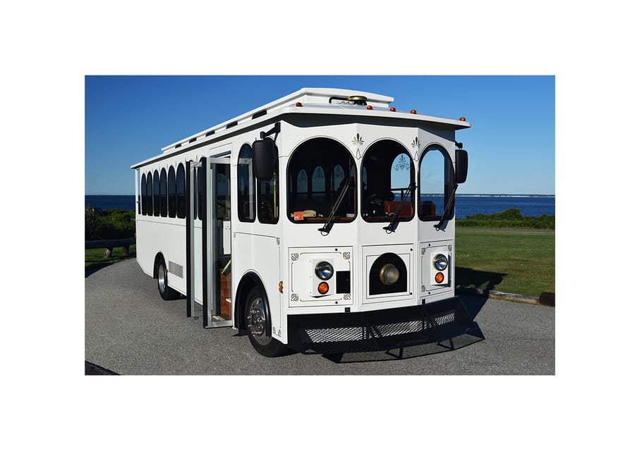 Newport: Mansions Trolley Tour with The Breakers Ticket – Newport, Rhode Island