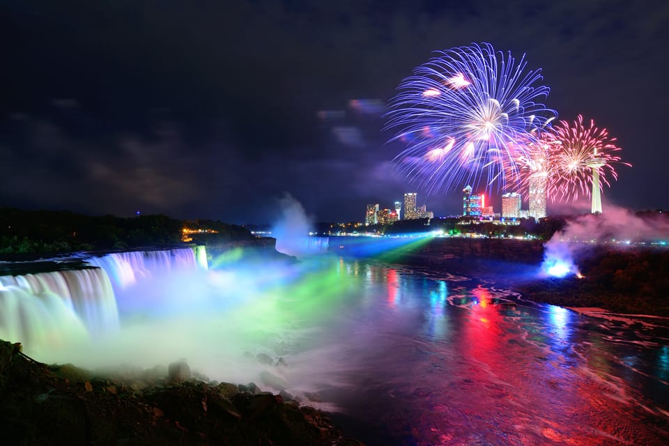 Niagara Falls USA: Day and Night Tour with Light Show – Niagara Falls, New York