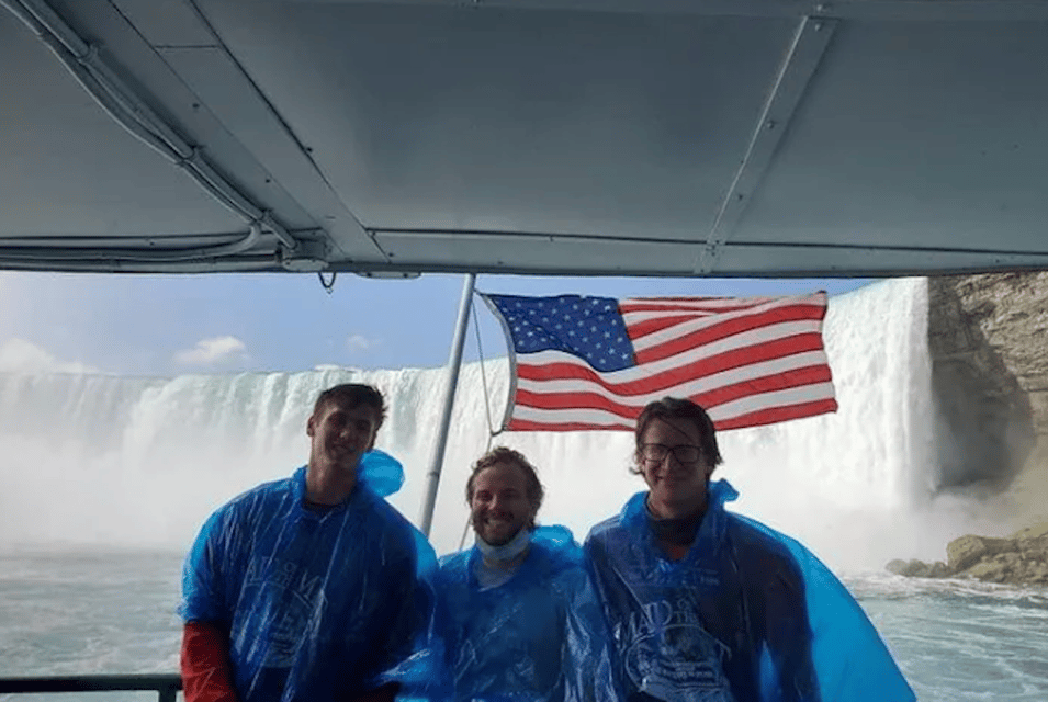 Niagara Falls, USA: Guided Tour with Maid of the Mist Cruise – Niagara Falls, New York