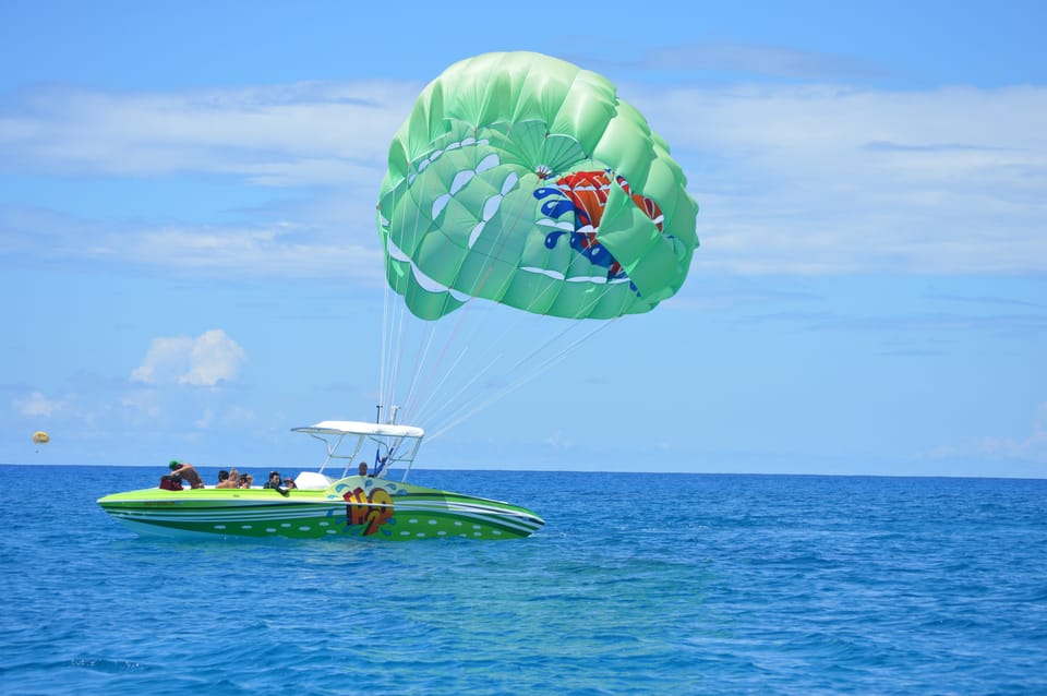 Oahu: Parasail on Maunalua Bay with Diamond Head Views – Honolulu, Hawaii