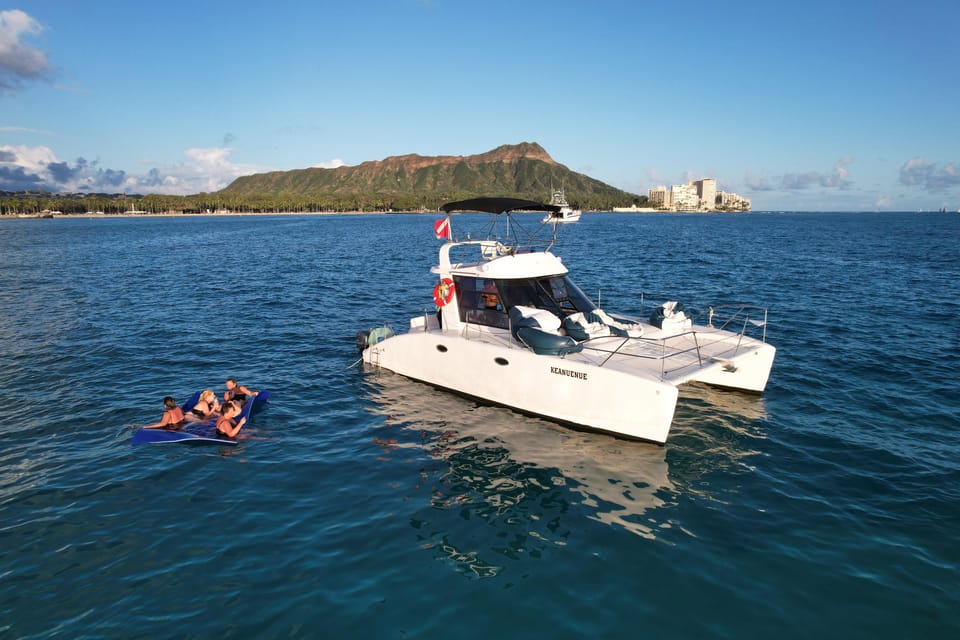 Oahu: Private Catamaran Sunset Cruise & Optional Snorkeling – Honolulu, Hawaii