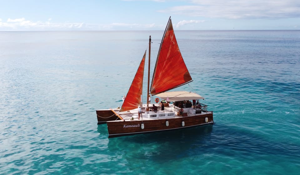 Oahu: Traditional Canoe Sunset Cruise with Dinner – Honolulu, Hawaii