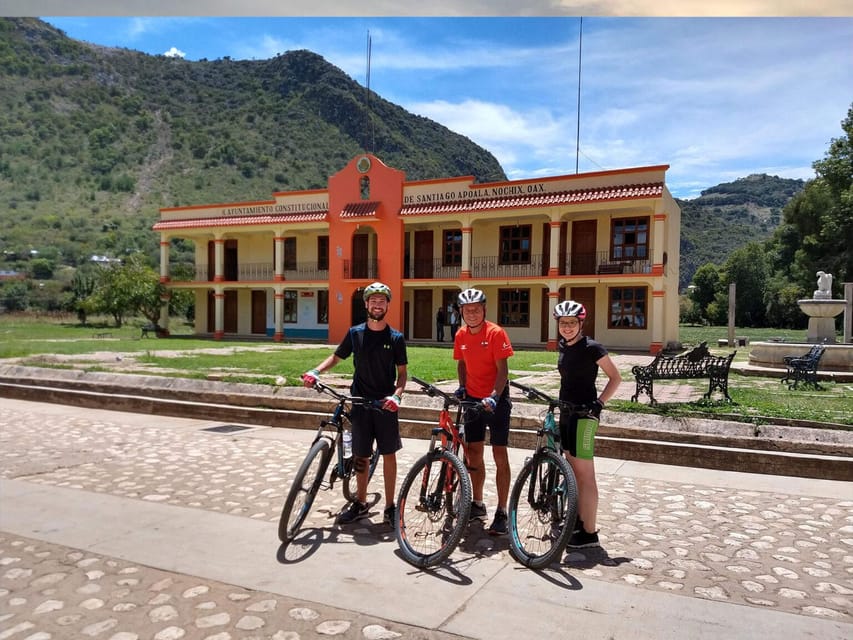 Oaxaca: Cascadas de Apoala 1 Day Bike and Hike tour – Santiago Apoala, Mexico