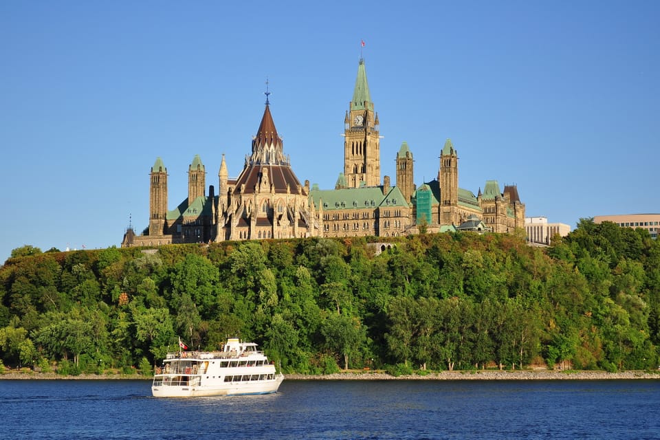 Ottawa: Best of Ottawa Small-Group Tour with Canal Cruise – Ottawa, Canada