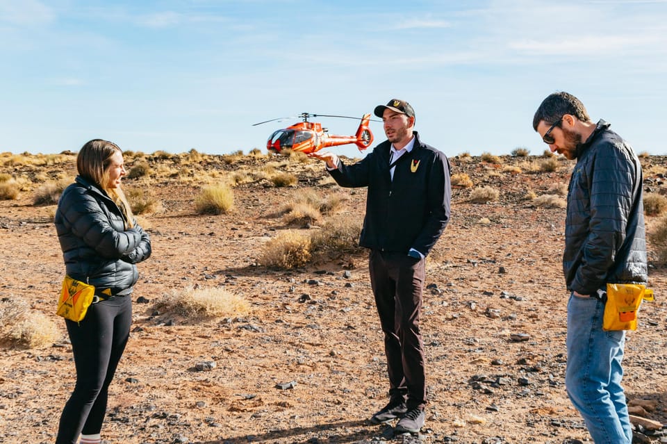 Page: Horseshoe Bend Helicopter Flight & Tower Butte Landing – Lake Powell, Arizona