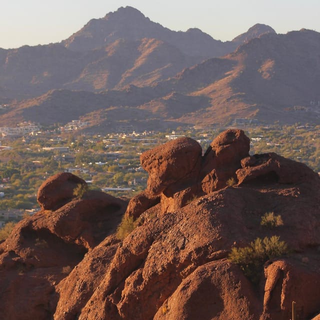 Phoenix: Epic Camelback Mountain Guided Hike | Ascend Peak! – Phoenix, Arizona