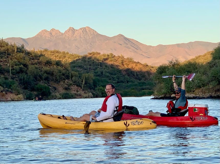 Phoenix/Mesa: Guided Kayaking Trip on Saguaro Lake – Tonto National Forest, Arizona