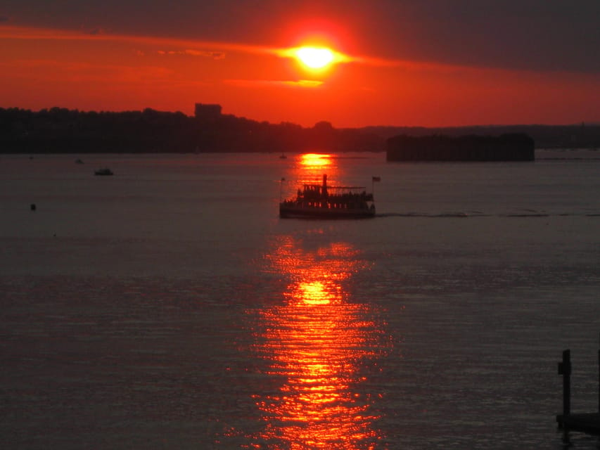 Portland: Casco Bay Sunset and Lighthouse Cruise – Portland, Maine