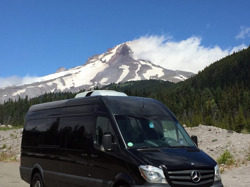 Portland: Mount Hood Wine and Waterfalls Full-Day Tour – Mt. Hood National Forest, Oregon