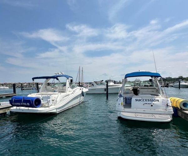 Private Chicago Boat Rental – Explore Chicago’s Skyline – Chicago, Illinois