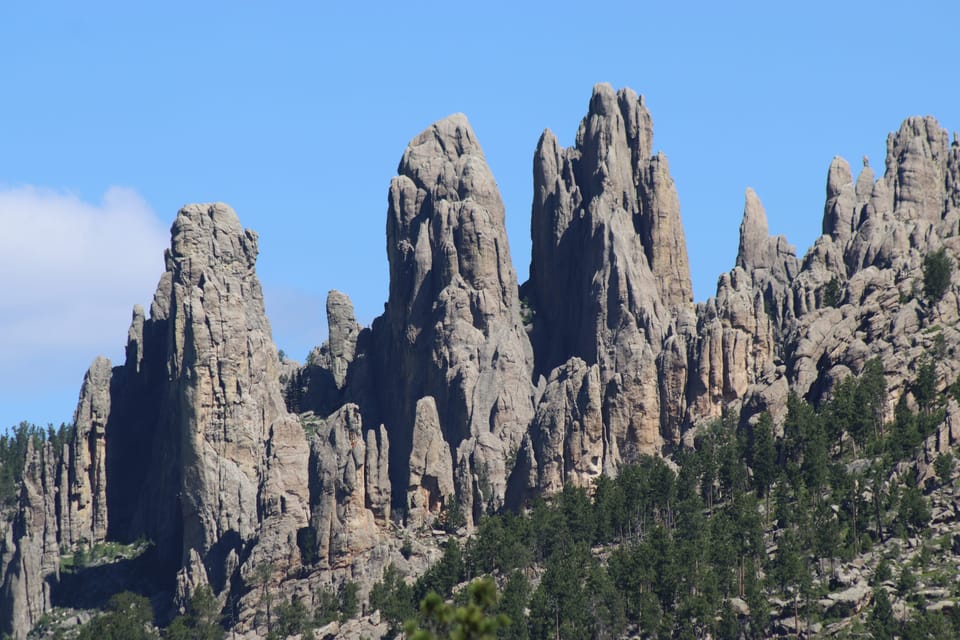 Rapid City: Black Hills Parks, Monuments and Mount Rushmore – Custer, South Dakota