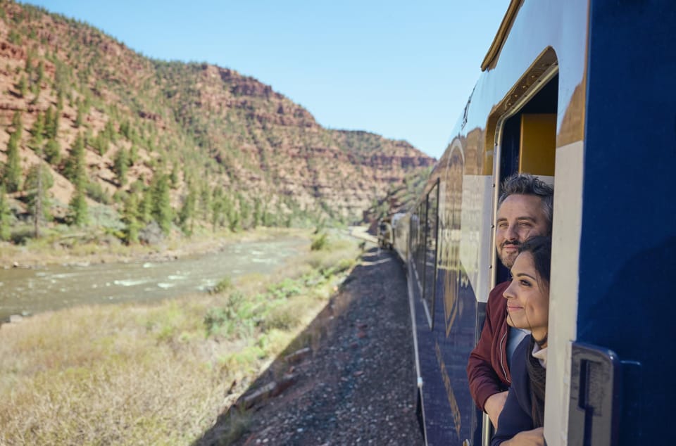 Rocky Mountaineer Rockies to the Red Rocks: Denver to Moab – American Rocky Mountaineer, Colorado