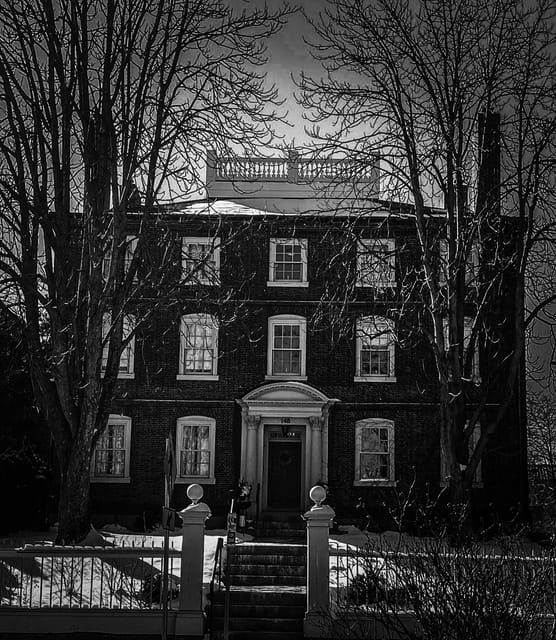 Salem, MA: Mysteries & Murder Guided Walking Tour – Salem, Massachusetts