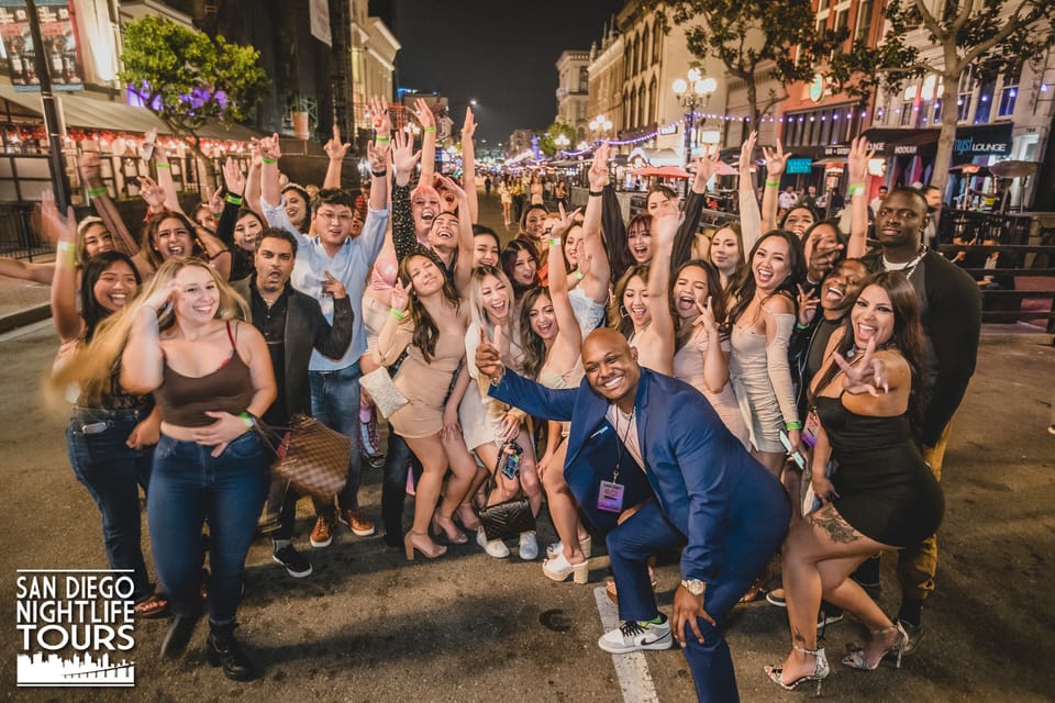 San Diego: Gaslamp Quarter Drink, Mingle & Dance Club Tour – San Diego, California