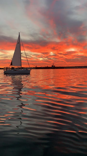 San Diego: San Diego Bay Sunset & Daytime Sailing Experience – San Diego, California