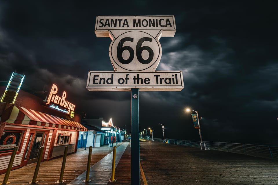 Santa Monica: Ghosts and Phantoms of the Pier Walking Tour – Santa Monica, California