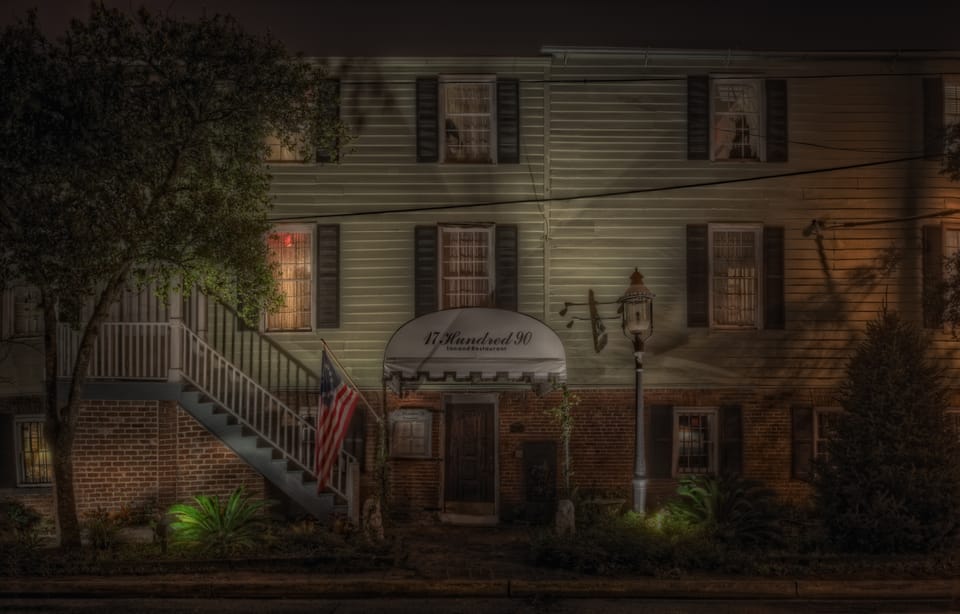 Savannah: Haunted Pub Crawl – Savannah, Georgia