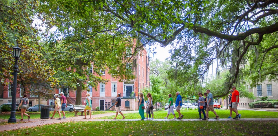 Savannah: Local Favorites Walking Food Tour – Savannah, Georgia