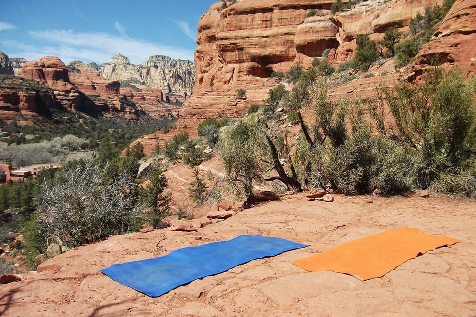 Sedona: Vortex Yoga Hiking Half-Day – Sedona, Arizona