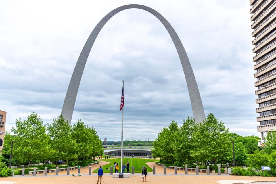 St. Louis Arch – Walking Tour and Entrance Ticket – St. Louis, Missouri