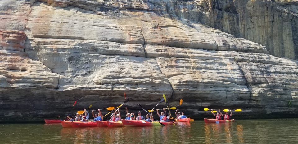 Starved Rock State Park: Guided Kayaking Tour – Starved Rock State Park, Illinois