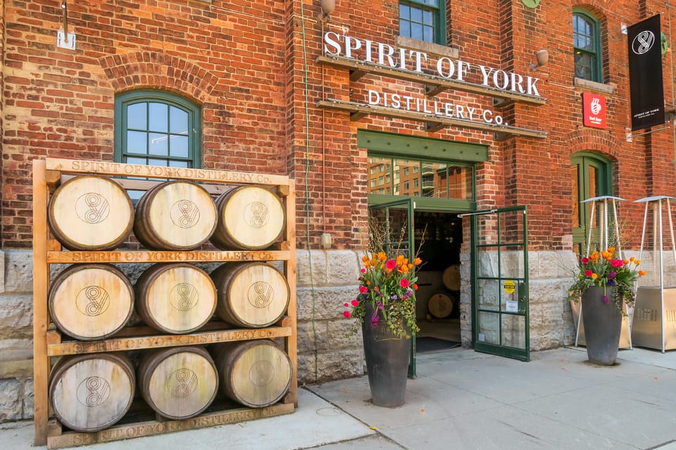 Toronto: Distillery District Outdoor Escape Game – Toronto, Canada