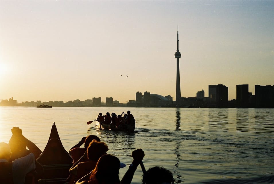 Toronto Islands: Sunset Canoe Tour – Toronto, Canada