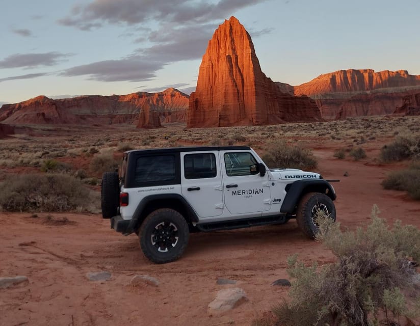 Torrey: Capitol Reef Temples of the Sun & Moon Private Tour – Capitol Reef National Park, Utah