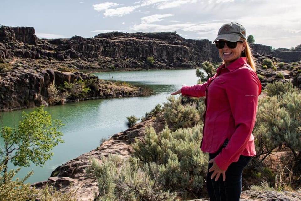 Twin Falls: Dierkes Lake Hike & Shoshone Falls Guided Tour – Snake River Canyon, Idaho