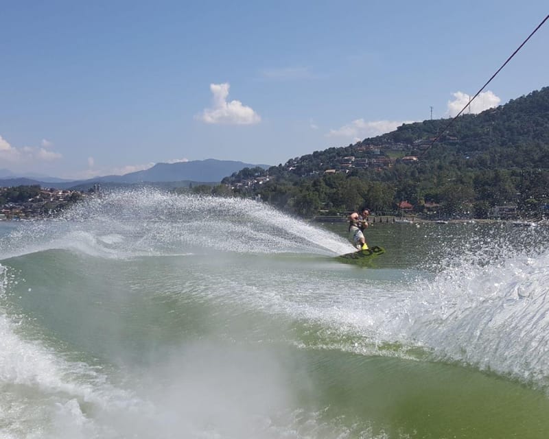 Valle de Bravo: Ski Boat Rentals – Valle de Bravo, Mexico