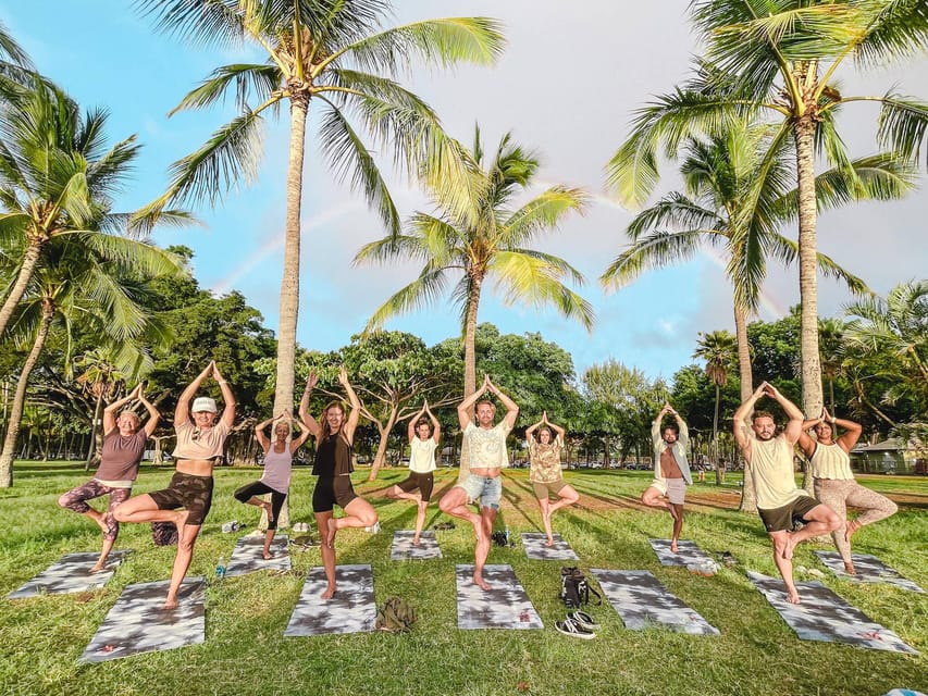 Waikiki’s Favourite Outdoor Yoga Classes – Yoga at the Beach – Honolulu, Hawaii