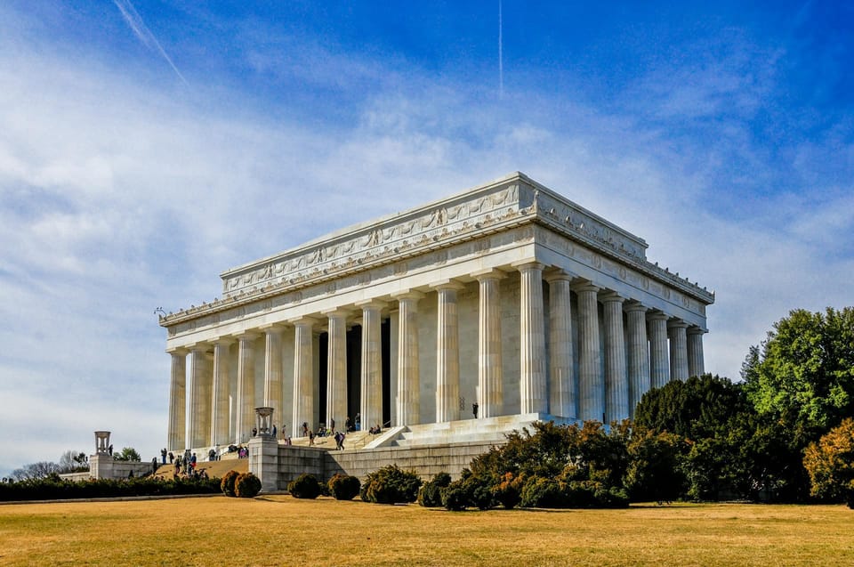 Washington, D.C.: Monuments & Memories History Walking Tour – Washington DC