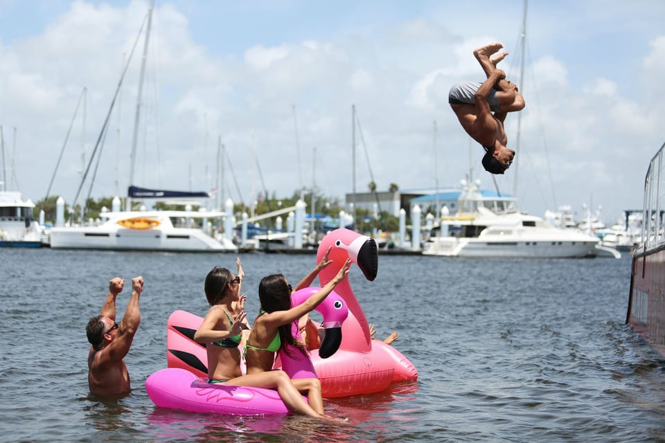 West Palm Beach: Sip & Dip Cruise – West Palm Beach, Florida