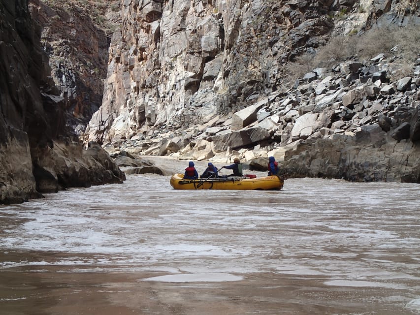 Westwater Canyon: Colorado River Class 3-4 Rafting from Moab – Westwater Canyon, Utah