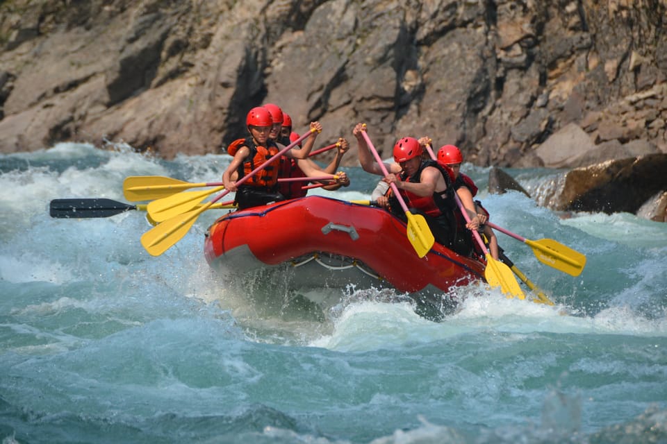 Whitewater Rafting (3.5 hour) Clearwater River – Jasper, Canada