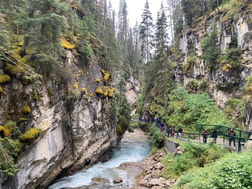 Winter Tour From Calgary Johnston Canyon,Marble Canyon,Banff – Calgary, Canada