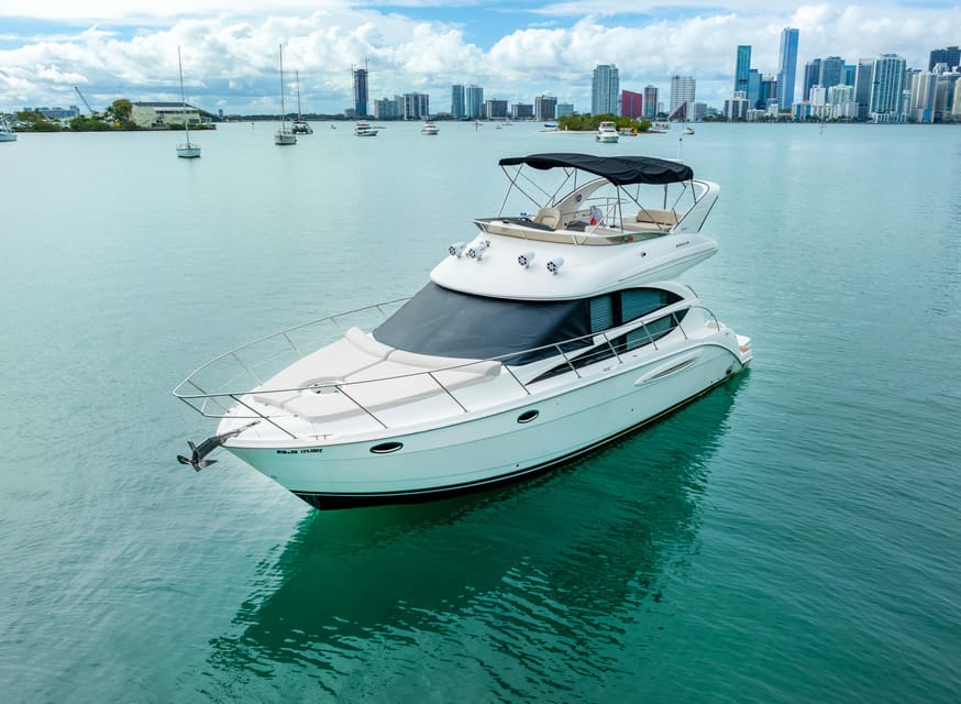 Yacht Cruise Around miami bay for 2 hours. – Miami, Florida